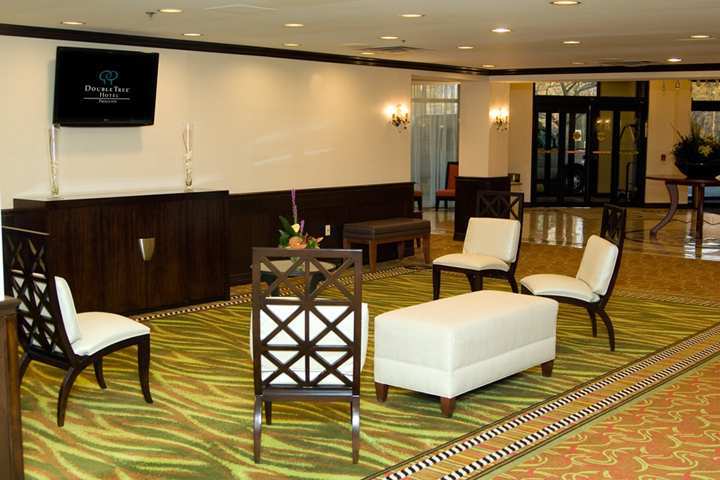 Doubletree By Hilton Princeton Beltér fotó